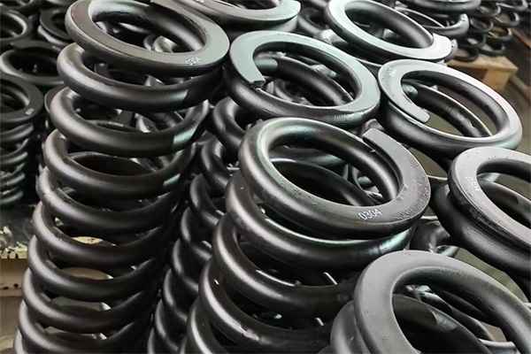 不同類(lèi)型的壓簧在應(yīng)用場(chǎng)景上有什么具體的區(qū)別？